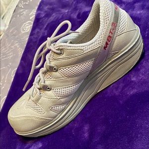 BMT Woman’s Athletic shoe